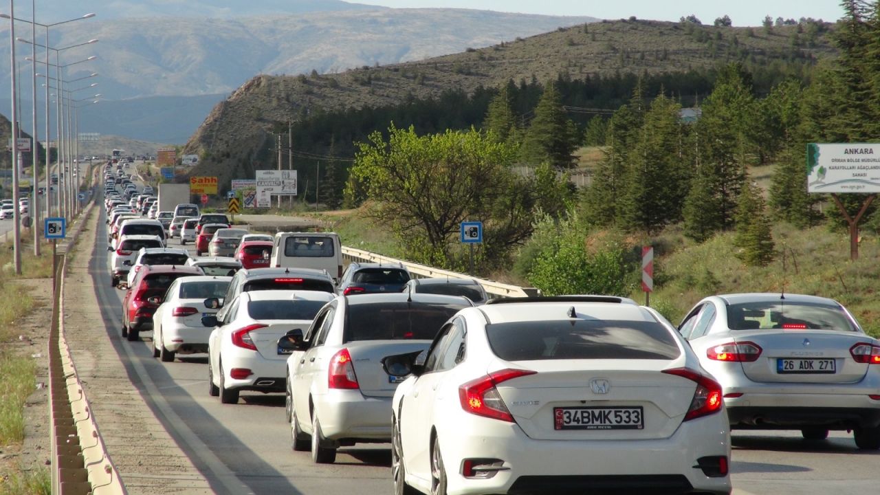 Osmangazi Köprüsü'nden yüz binlerce araç geçti! 6