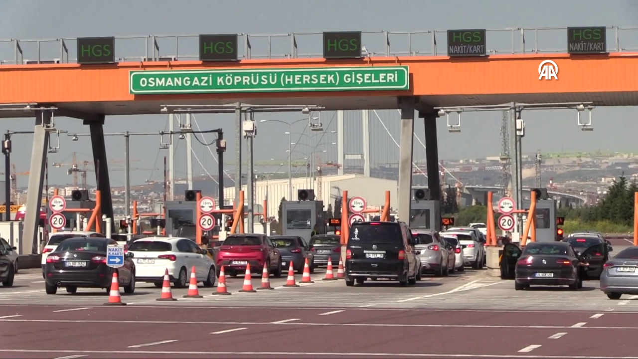 Osmangazi Köprüsü'nden yüz binlerce araç geçti! 1