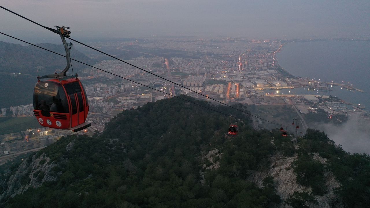 Teleferik sisteminin onarımı makara değişimi seçim ve bayram bahaneleriyle ötelenmiş 9