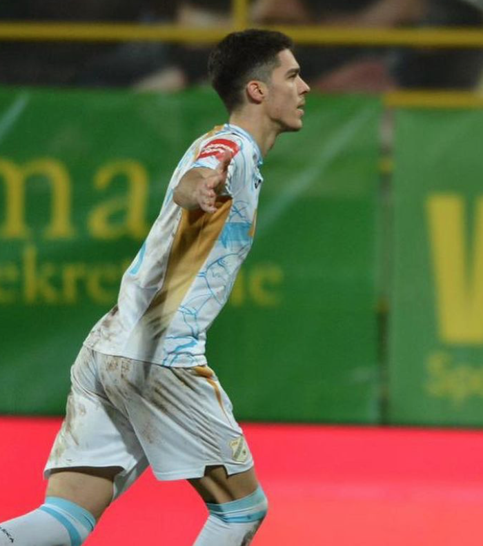 Galatasaray kendi Sebastian Szymanski'sini Hırvatistan'da buldu! Okan Buruk talimatı verdi, bu sefer Fenerbahçe'ye kaptıramayacaklar! 7