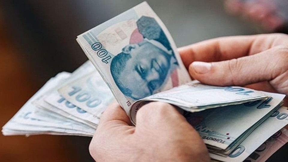 Emeklilere yeni haber: En düşük emekli maaşı alanlara yardımlar geliyor! 8