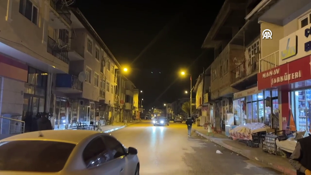 Sulusaray'da evlerine girmeyen vatandaşların bekleyişi sürüyor 8
