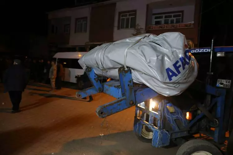 Tokat depreminde kırılan fay hattı herkesi dehşete düşürdü: Yer patlamış gibi hissettim! 22