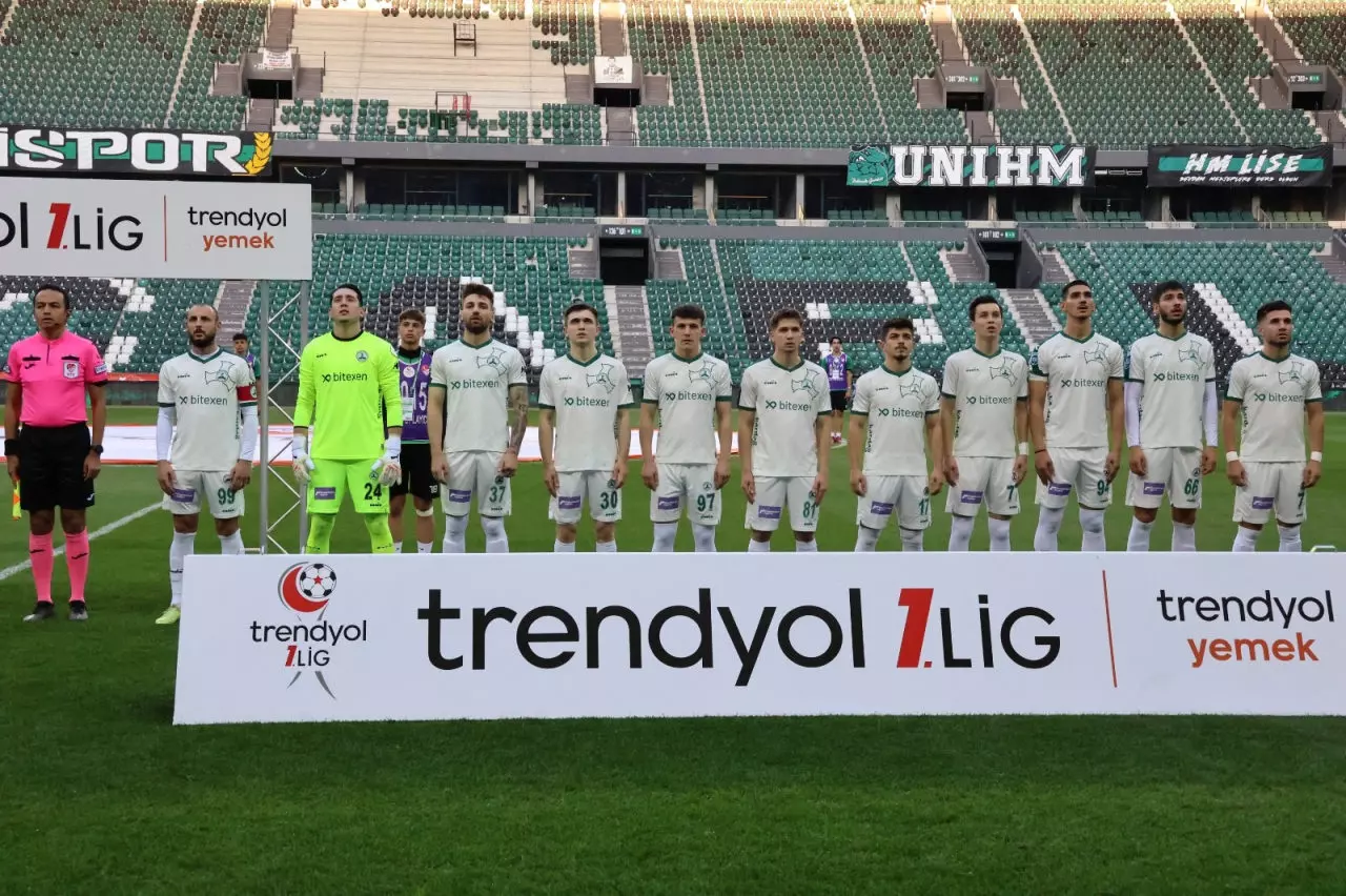 O eski hallerinden eser yok şimdi! Süper Lig'de fırtınalar estiren efsanevi kulüpler dibe çakıldı... 2