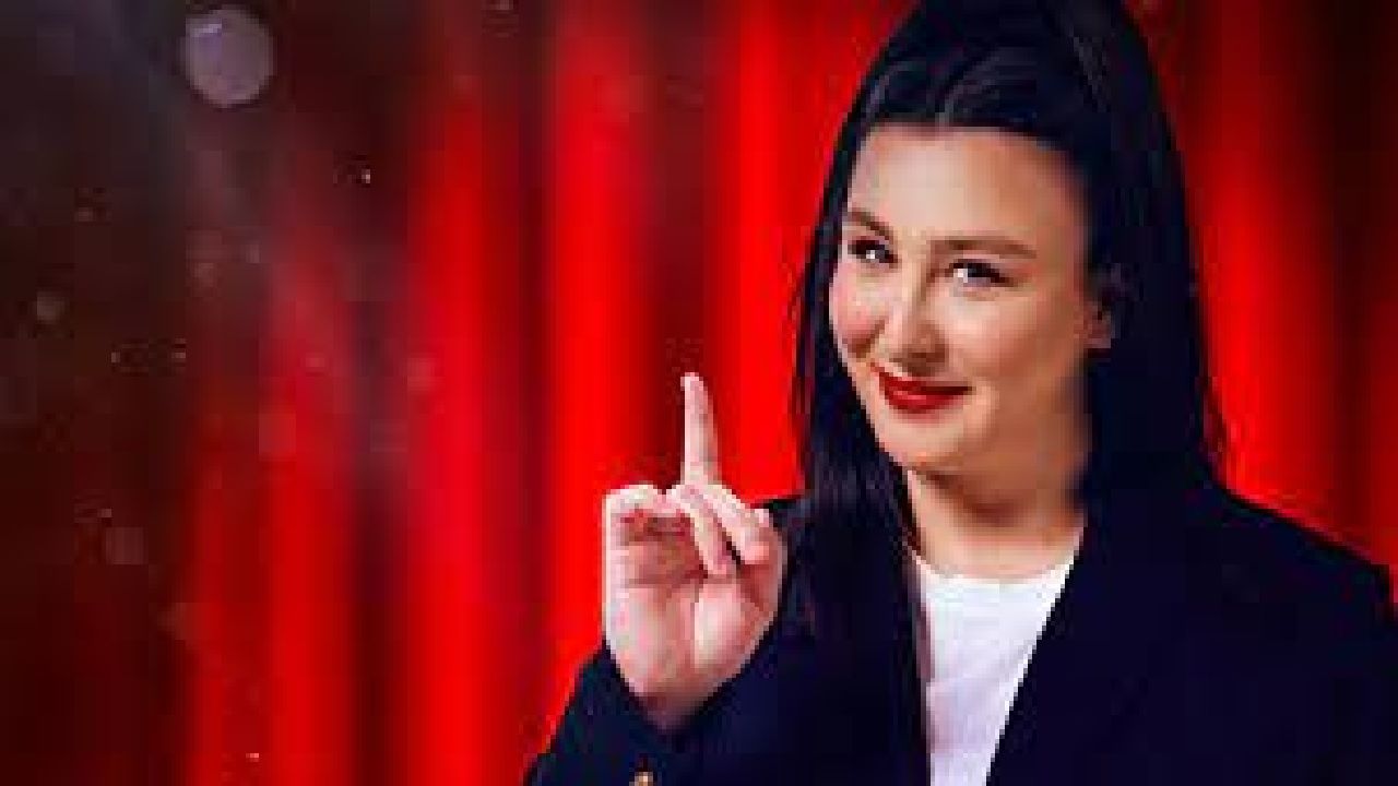 Komedyen Yasemin Sakallıoğlu doğum gününü kutladı! "Dileğim başardıklarıma sevinmeyi öğrenmek" 4