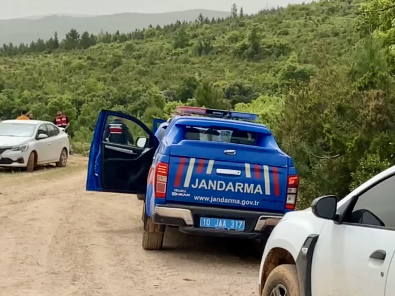 Korhan Berzeg’e ait çok sayıda malzeme bulundu 3