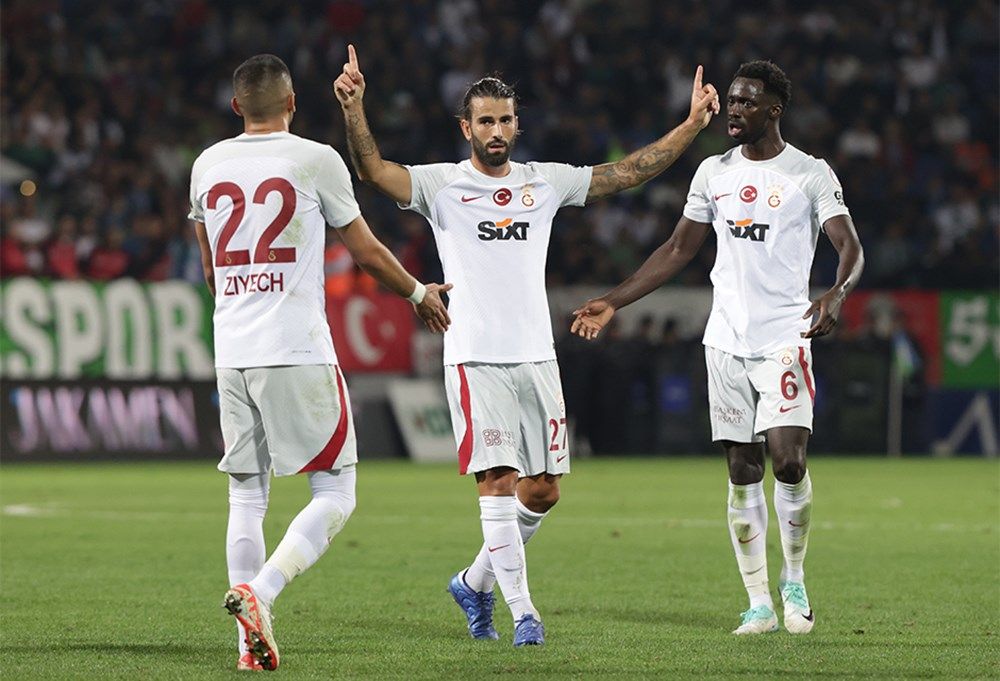 Galatasaray'da şok gerçek ortaya çıktı! Meğer yıldız oyuncu hala kadro dışıymış: Sözleşmesinde yer alan detaylar herkesi aydınlattı 3