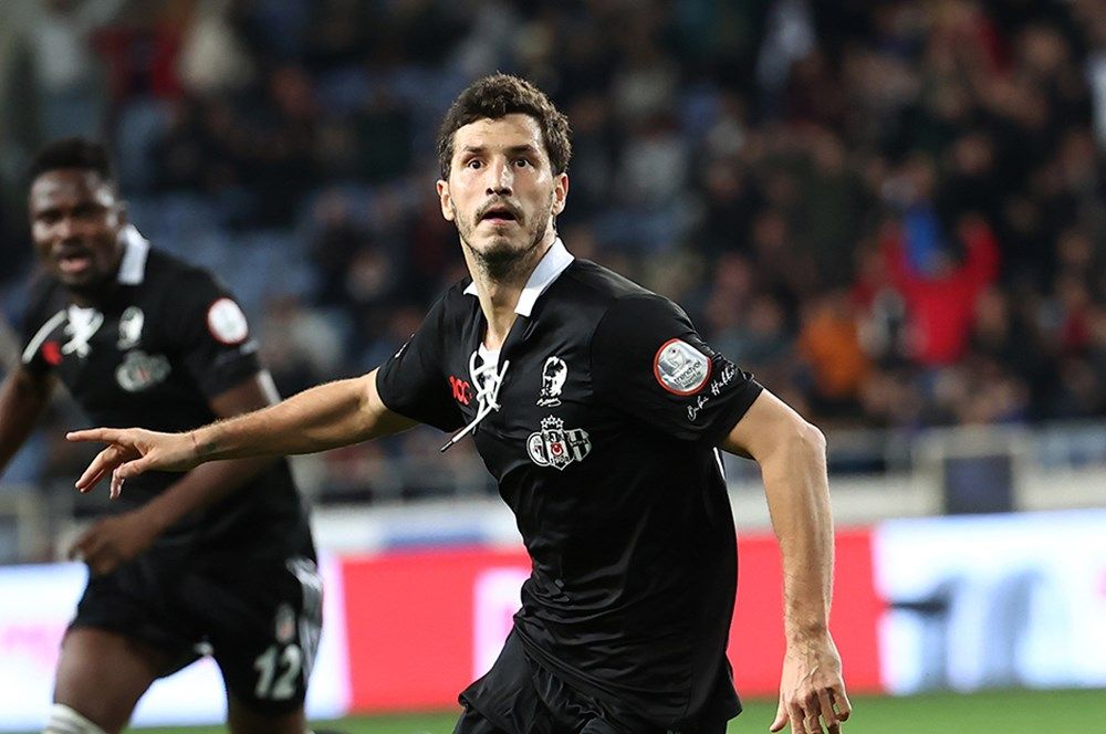Beşiktaş'ta Başkan Hasan Arat'ın sabrı sonunda taştı! Kabus gibi geçen sezonun faturası iki yıldıza çıktı: Sezon sonu 2 isimle de yollar ayrılmasına karar verildi 9