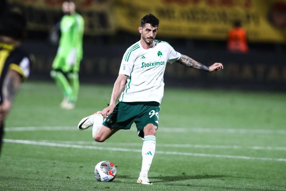 "Fatih Terim'in yeni baş ağrısı Samet Akaydin!" Yaptığı hatayla Panathinaikos'u yaktı, Yunan basınında manşetlere çıktı 5