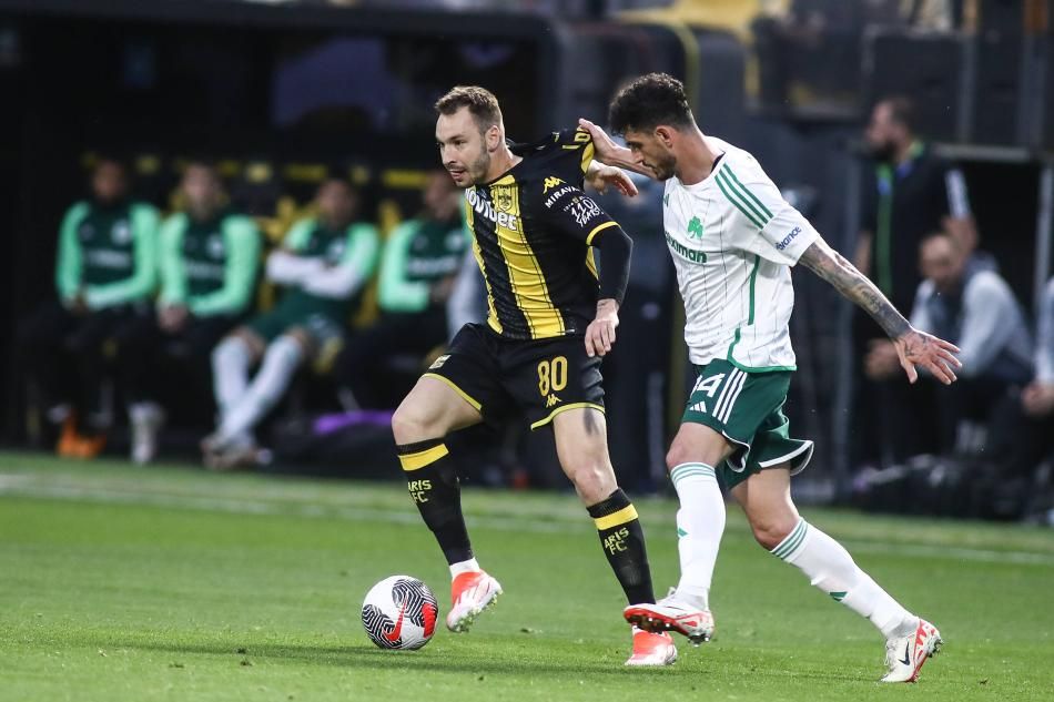 "Fatih Terim'in yeni baş ağrısı Samet Akaydin!" Yaptığı hatayla Panathinaikos'u yaktı, Yunan basınında manşetlere çıktı 6