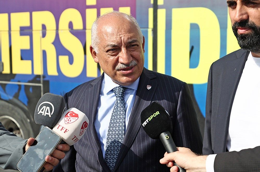 Mehmet Büyükekşi'den flaş Ali Koç açıklaması! İlk kez konuştu: "Spor Bakanımızın yanında U19 tehdidinde bulundu" 3