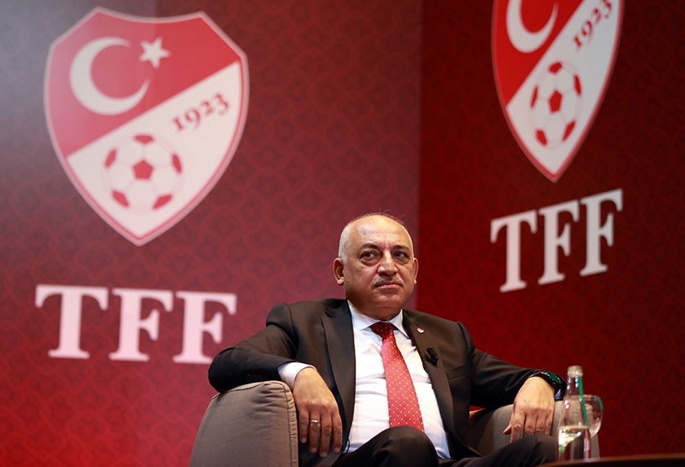 Mehmet Büyükekşi'den flaş Ali Koç açıklaması! İlk kez konuştu: "Spor Bakanımızın yanında U19 tehdidinde bulundu" 6
