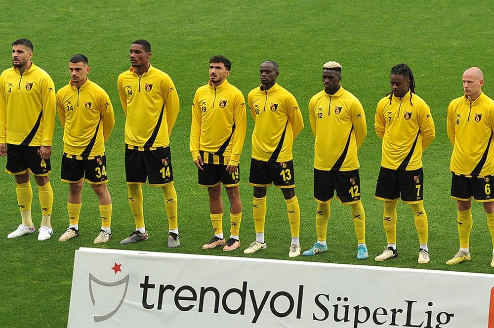 Galatasaray Süper Lig'i 102 puanla şampiyon tamamlayacak! Ünlü site ligin sonundaki puan durumunu açıkladı: İşte ilk 5 sıra ve küme düşecek takımlar 10