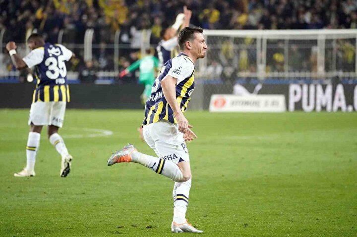 Derbi bitti Mert Hakan Yandaş yine gündemi belirledi! Bu sözler kavgada söylenmez: Hala köpek gibi korkuyorsunuz! 6