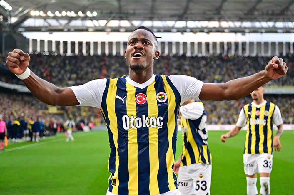 Derbi sonrası gündemi sarsan iddia! Galatasaraylılar çok kızacak: Hiç beklenmedik bir yerde... 10