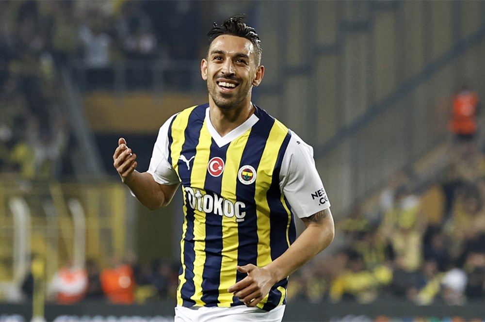 “İsmail Kartal takımda forma adaletini de sağlayamamış! Böyle atılıyorsan senin aldığın para helal değil, haram! Böyle şahsiyetsiz, kişiliksiz futbolcuları alanlar da hatalı!” 5