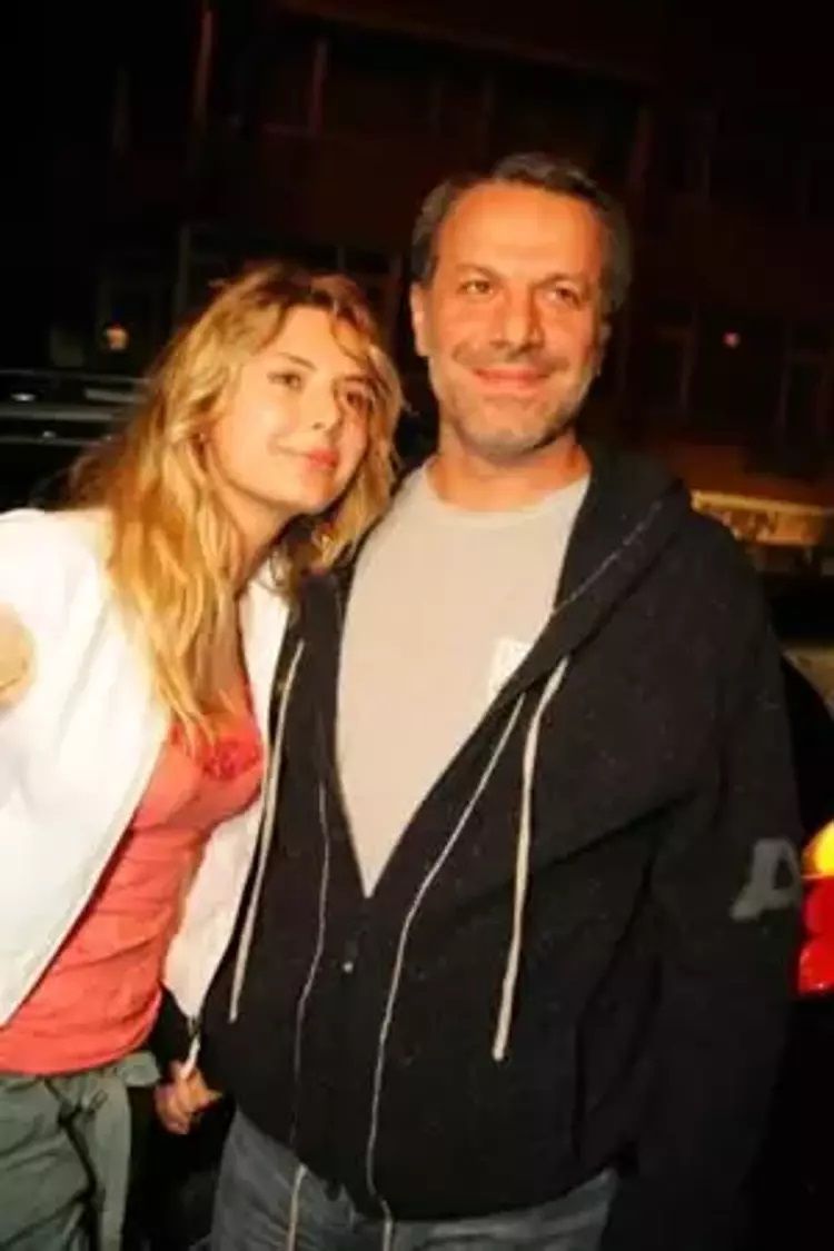 Kimi sevgilisinin evini bastı, kimi de yatakta başka kadınla yakaladı! İşte ihanete uğrayan ünlüler 2