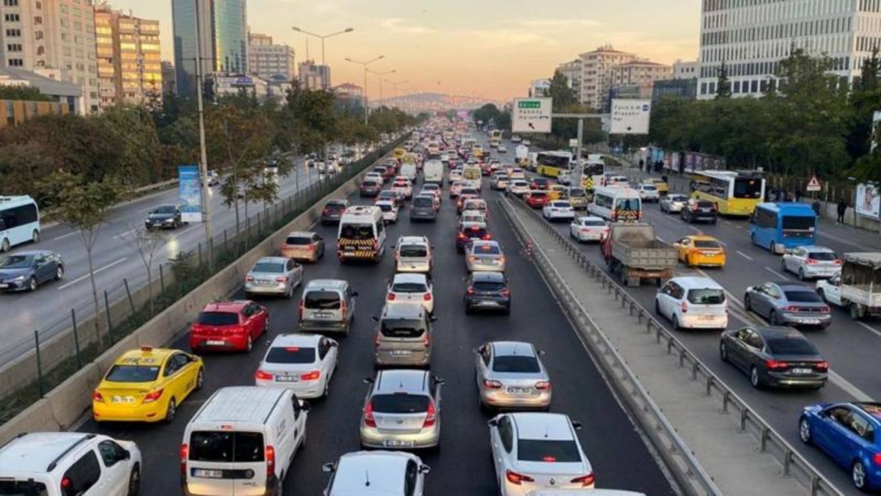 Milyonlarca araç sahibini ilgilendiriyor! Kasko fiyatları düşüyor! İşte ortalama kasko fiyatı 3