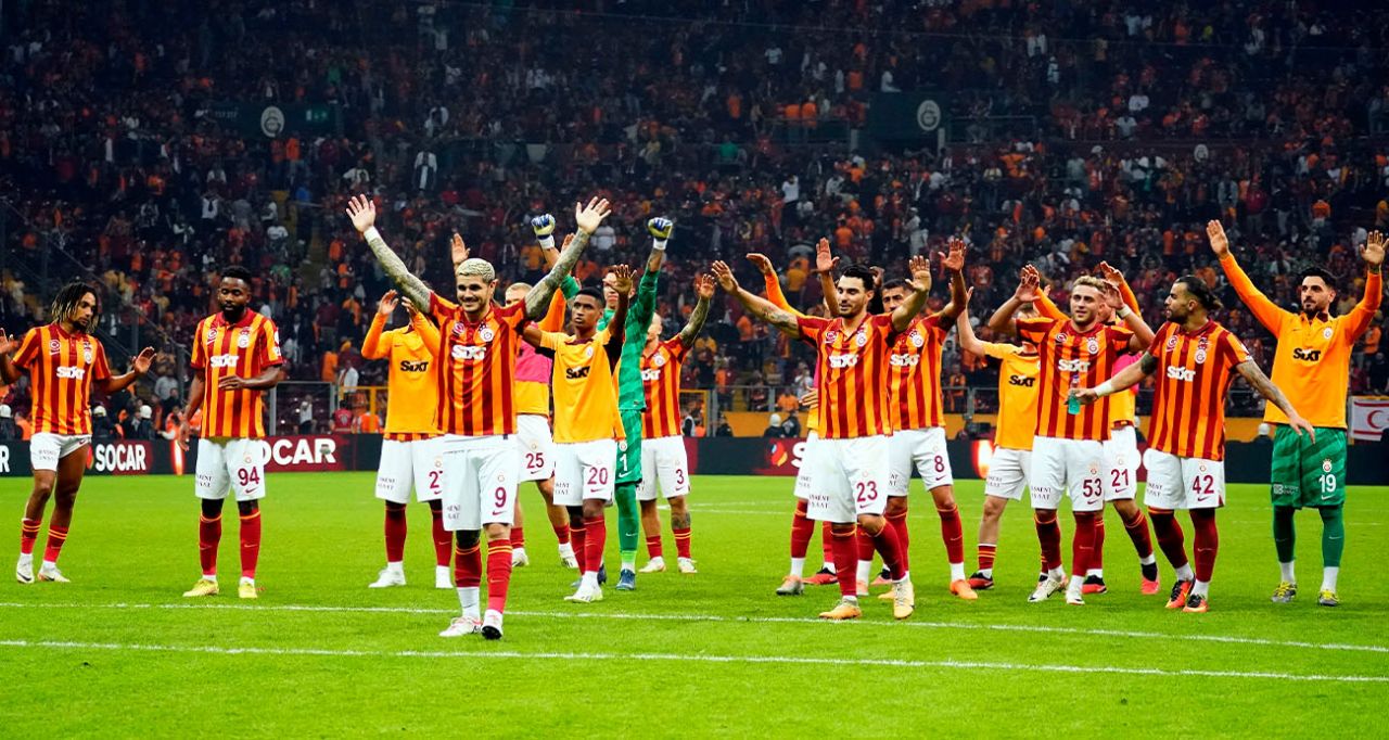 Galatasaray'da tam 10 ayrılık! İşte kalacak ve gidecek futbolcular 1