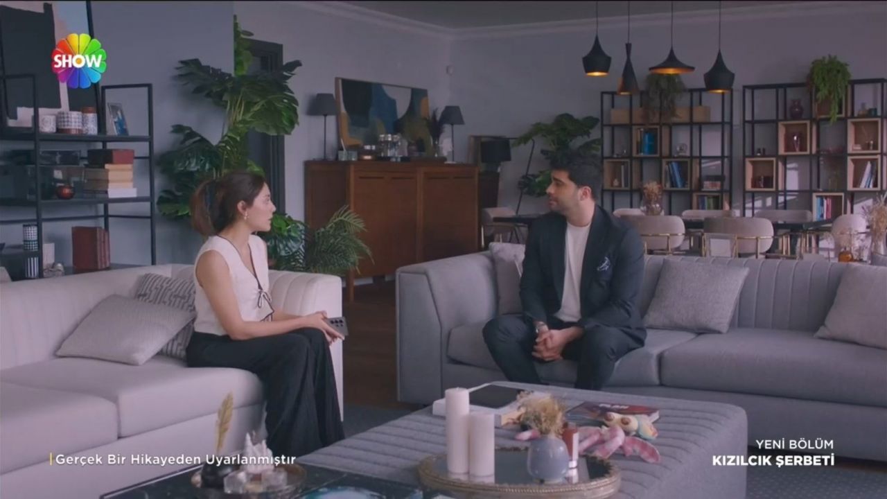 Sıla Türkoğlu ve Doğukan Güngör aşkı yeniden alevlendi! Kızılcık Şerbeti'nin yıldızları konserde birlikte görüntülendi 5