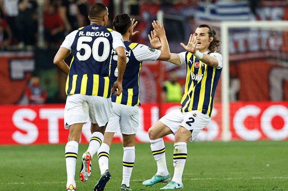 Fenerbahçe'den Galatasaray'a büyük fark! Dünyanın en iyi takımları açıklandı: İşte Türk takımlarının sıralamadaki yeri 13