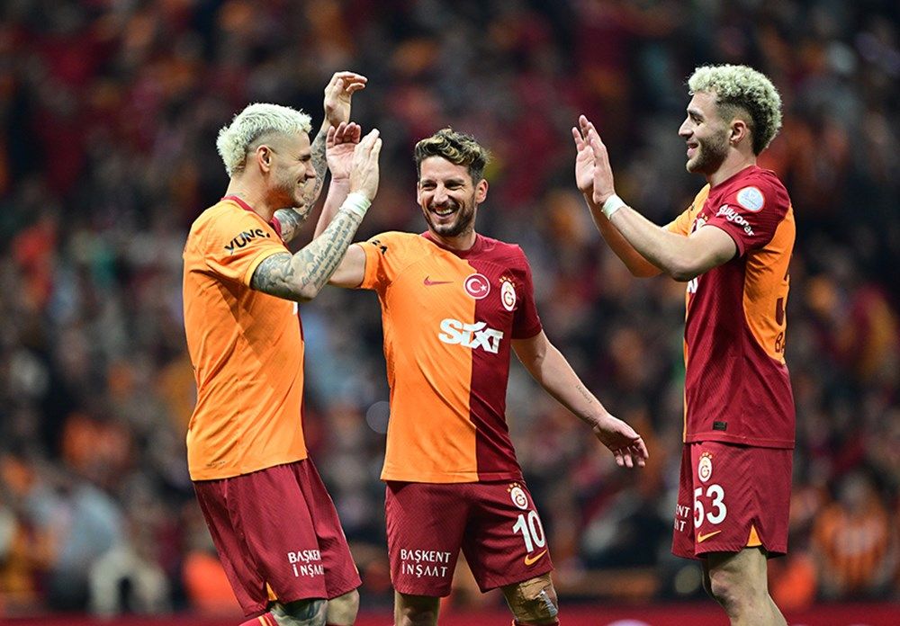 Galatasaray 6 golle kazandı, eski hakemler tartışmalı pozisyonları yorumladı! 1