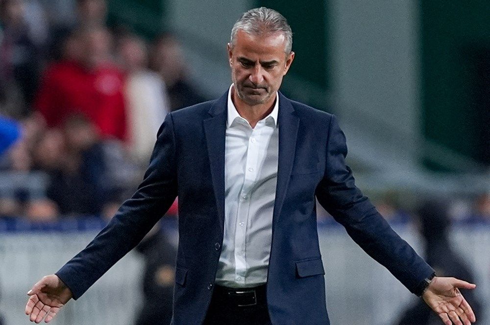 “Fenerbahçe Galatasaray’dan tarihi fark yememek için derbiye U19 takımıyla çıksın! Hatta Başkan Ali Koç derbide takımı sahadan çekmeli!” 11