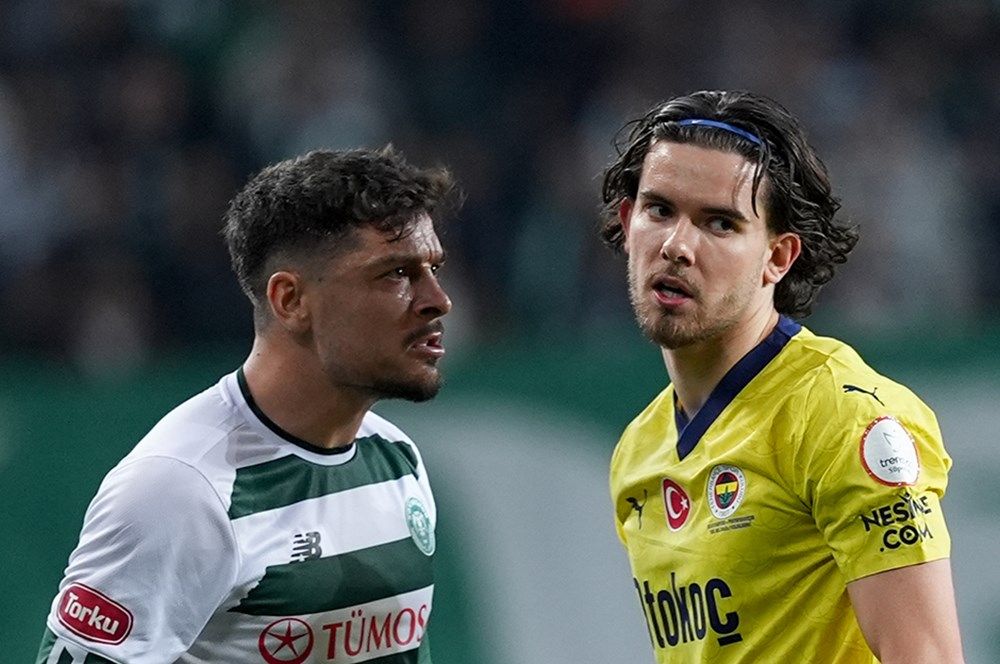 “Fenerbahçe Galatasaray’dan tarihi fark yememek için derbiye U19 takımıyla çıksın! Hatta Başkan Ali Koç derbide takımı sahadan çekmeli!” 9