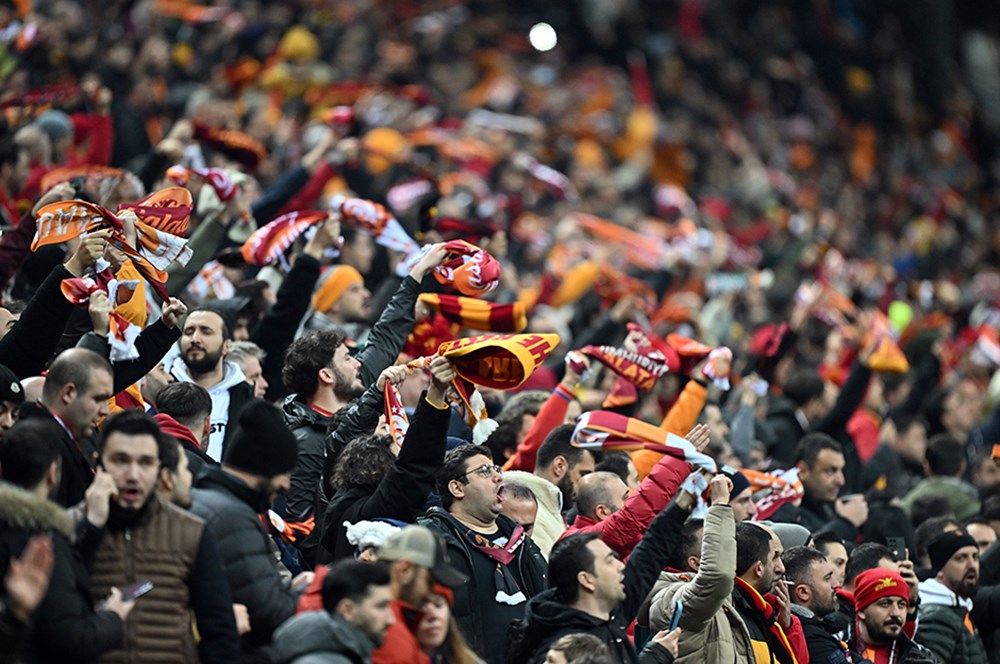 Galatasaray'ın kasası ağzına kadar doldu! Cimbom para basıyor: Yönetimden 2.5 milyar TL'lik tarihi gelir 5