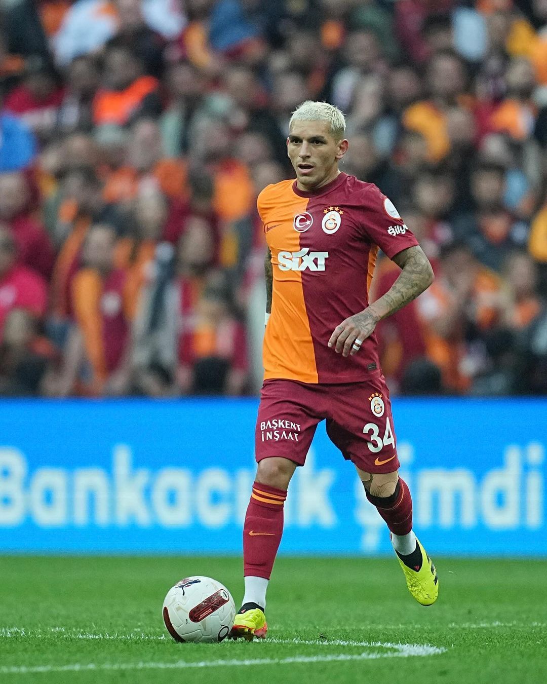 Galatasaray'da yeni sezonun ilk transferi belli oldu! 7