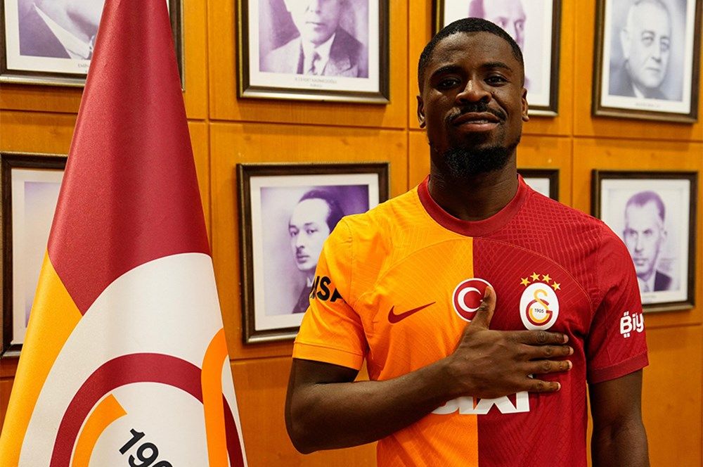 Dries Mertens, Michy Batshuayi ve Cenk Tosun da bu listede! İşte Süper Lig'de sezon sonu serbest kalacak yıldız oyuncular: Bu futbolcular bedava... 24