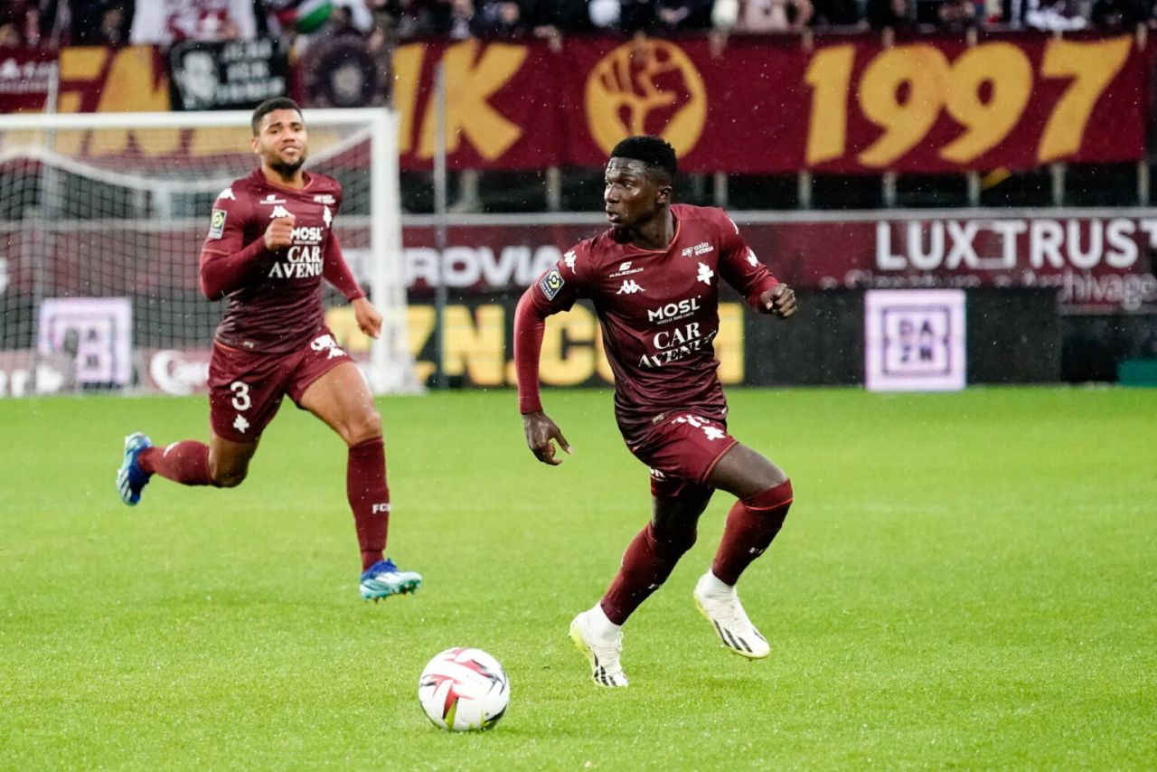 Tanguy Ndombele ve Sergio Oliveira’nın ayrılığı kesinleşti! Galatasaray’dan Türk futbol tarihine geçecek transfer operasyonu: Orta saha yeni sezonda 78 milyon euroluk iki yıldıza emanet 9