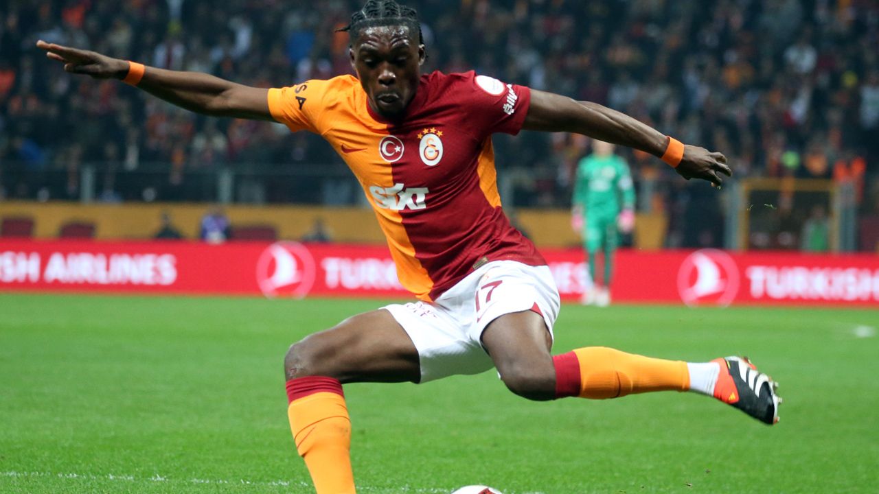 Galatasaray'ın Fatih Karagümrük maçı ilk 11'i belli oldu! Okan Buruk Kerem Demirbay için kararını verdi 6