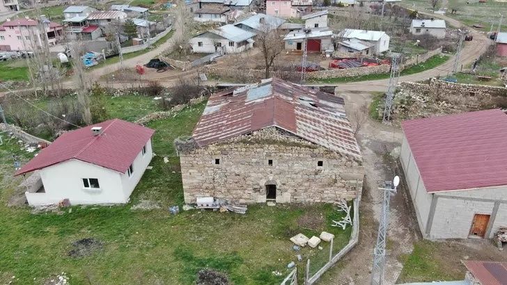 Sivas'ta satılık kilise... Fiyatı dudak uçuklatıyor! Ünlü sanatçılar da talip... 7