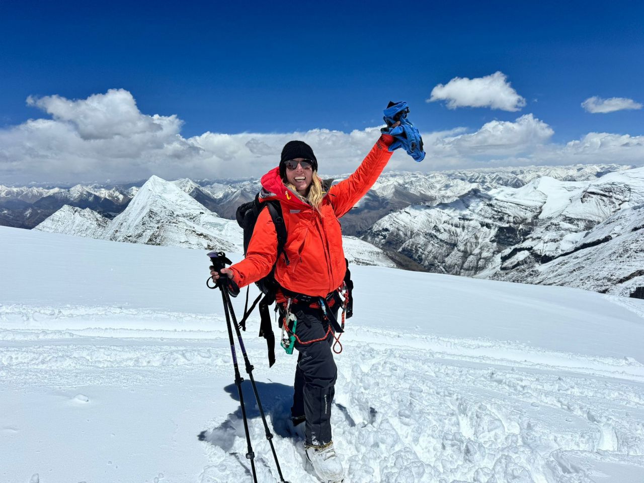 Deniz Kayadelen, Everest'in zirvesinde 3 derecelik suya girdi 2