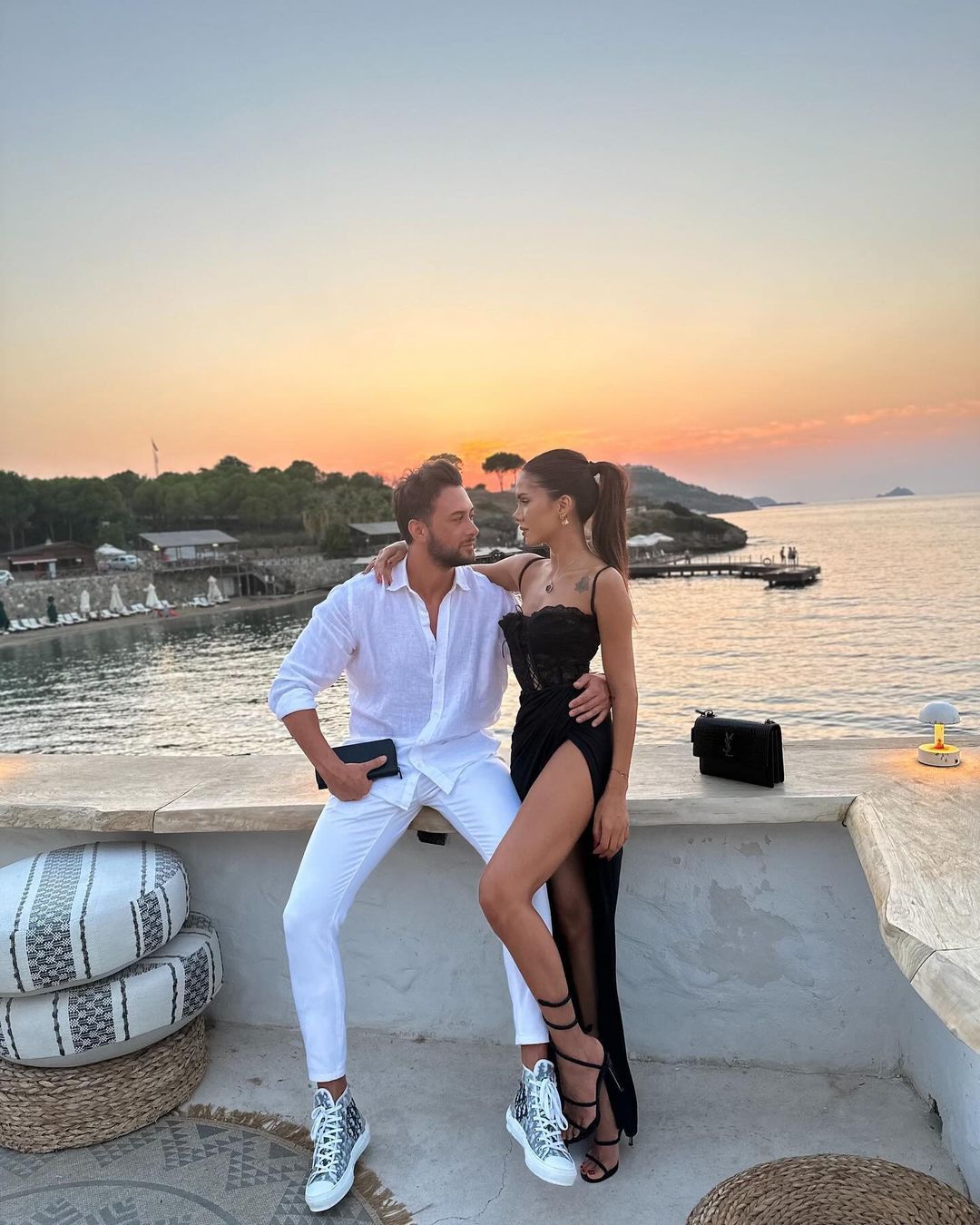Furkan Çalıkoğlu'ndan boşanan oyuncu Ayşegül Çınar, yeni aşkıyla tatilde! 3