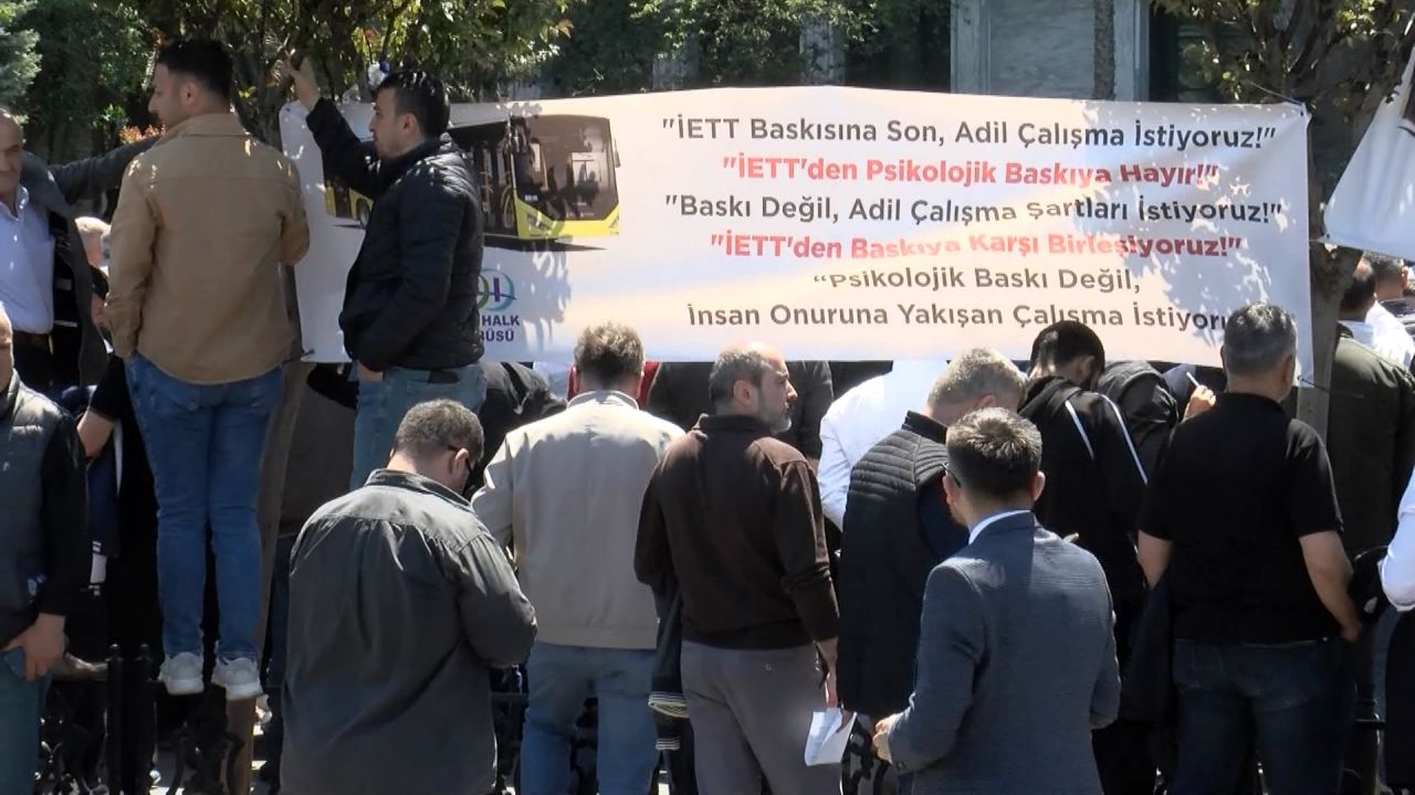 Özel halk otobüsü sahipleri, alamadıkları ödemeler için İBB binası önünde toplandı 6