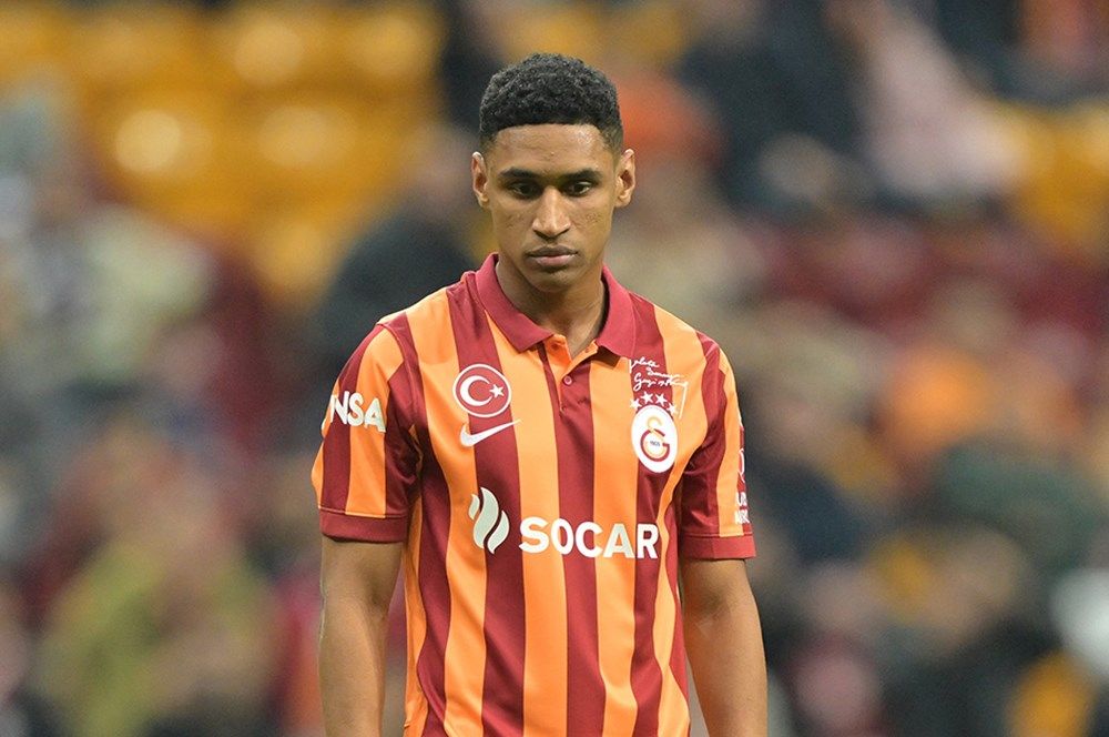 Şampiyonluğa koşan Galatasaray'da ayrılık çanları çalıyor! Okan Buruk 2 yıldıza birden kapıyı gösterdi: Bedava geldiler bonservisle gidiyorlar... 8