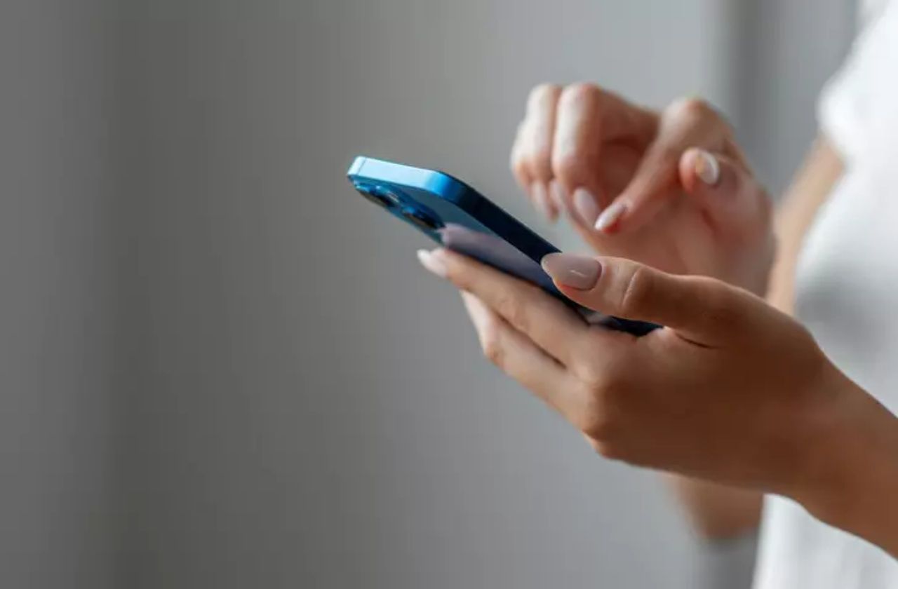 Yurt dışından telefon getirenler dikkat! İkinci telefona yasak geldi 1