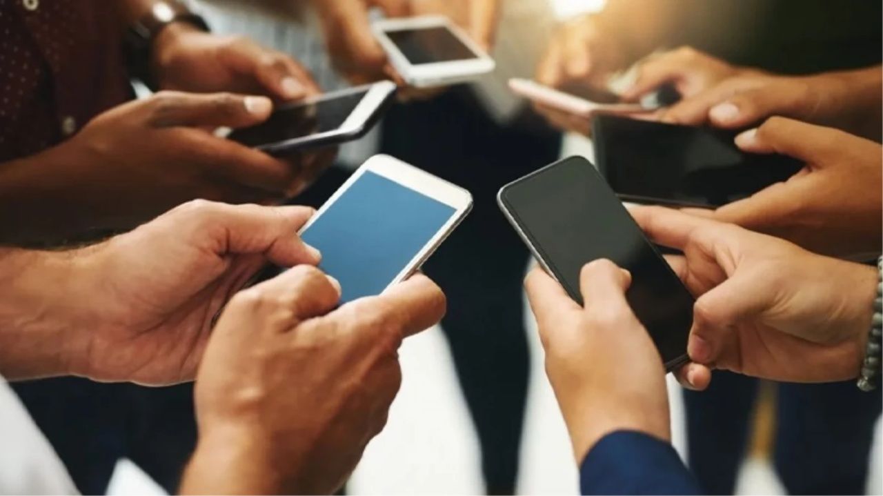 Yurt dışından telefon getirenler dikkat! İkinci telefona yasak geldi 5
