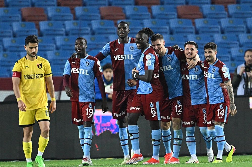 Fenerbahçe'den Galatasaray ve Beşiktaş'a büyük fark! Dünyanın en iyi takımları açıklandı: İlk 30 takım arasında 2 Türk takımı var 15