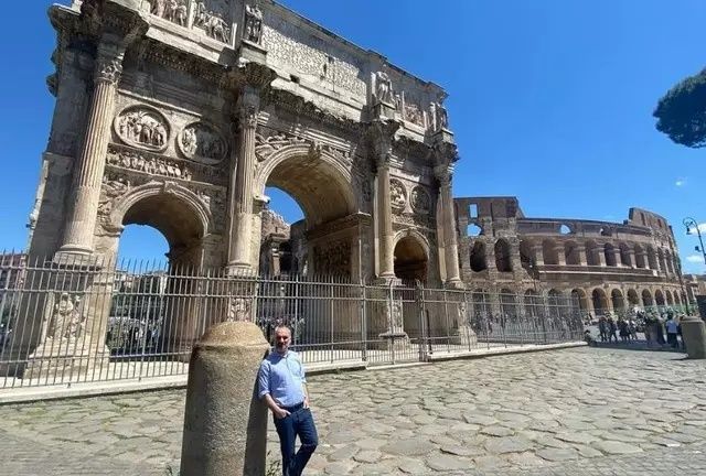 İmamoğlu'nun 15 milyon TL'lik Roma çıkarması! Uçak kiralayıp 45 gazeteciyi Roma'ya götürdü! 4