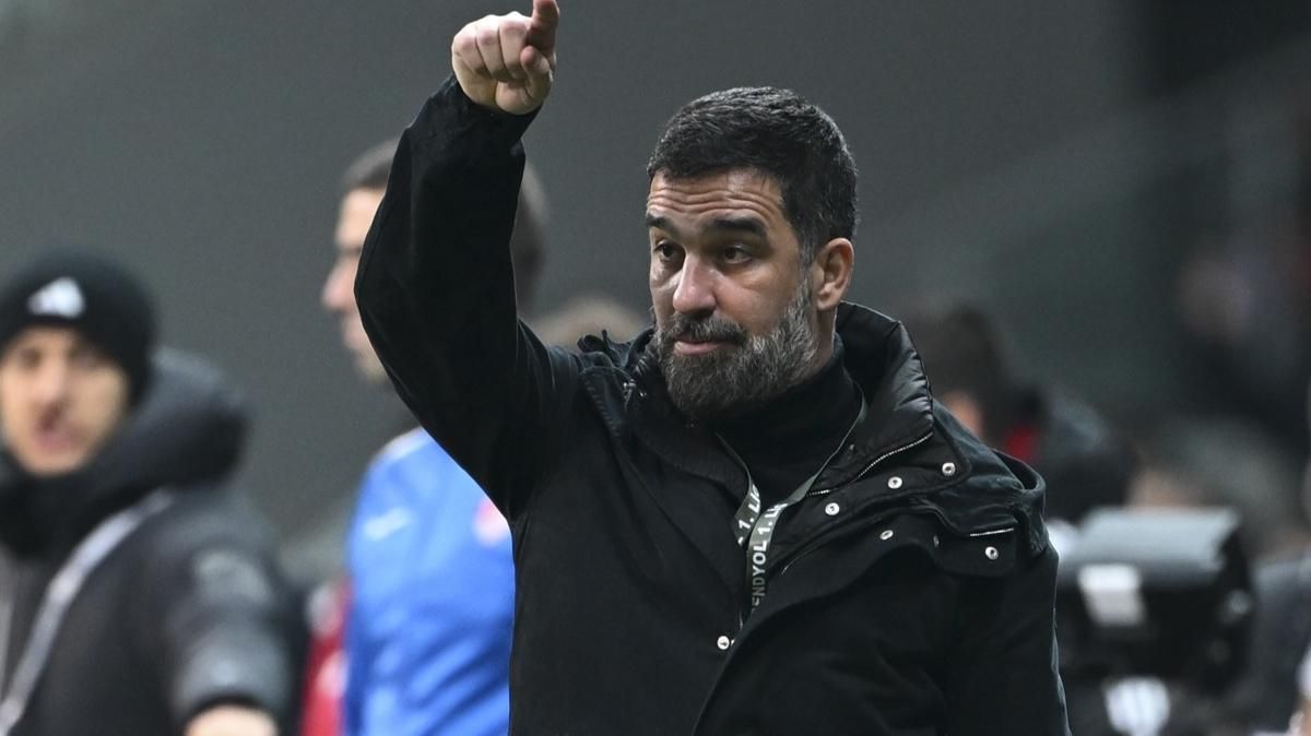 Arda Turan'ın Eyüpspor'daki ilk iki transferi belli oldu! Bir eski Galatasaraylı bir de eski Fenerbahçeli imzayı atıyor 4