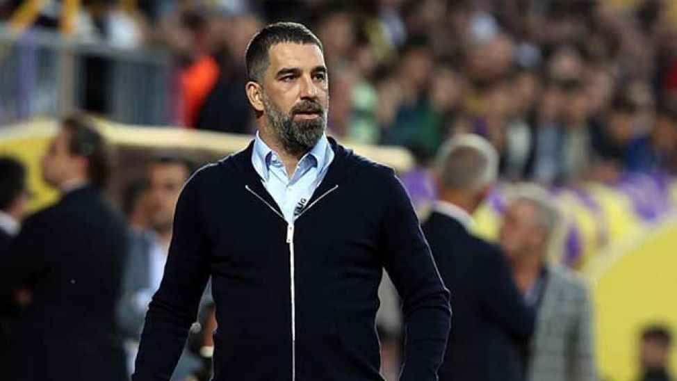 Arda Turan'ın Eyüpspor'daki ilk iki transferi belli oldu! Bir eski Galatasaraylı bir de eski Fenerbahçeli imzayı atıyor 8