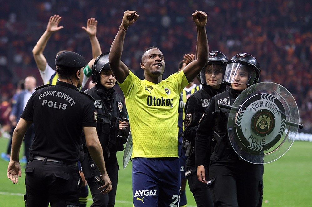 Dev Derbi Avrupa basınında geniş yer buldu: Fenerbahçe, Galatasaray'ın partisini mahvetti! 5