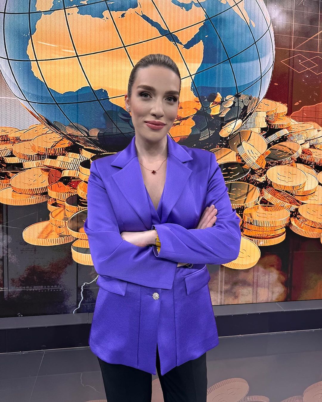 Ünlü sunucu Cansu Canan Özgen’in 3 yaşındaki oğlu bakıcısı tarafından darp edildi! Soluğu adliyede aldı 1