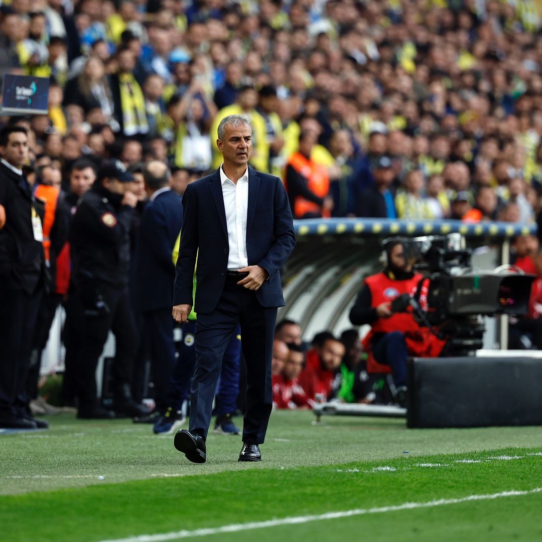 Galatasaray derbisinden zaferle dönen İsmail Kartal, göze girdi! Şampiyon olursa... 1