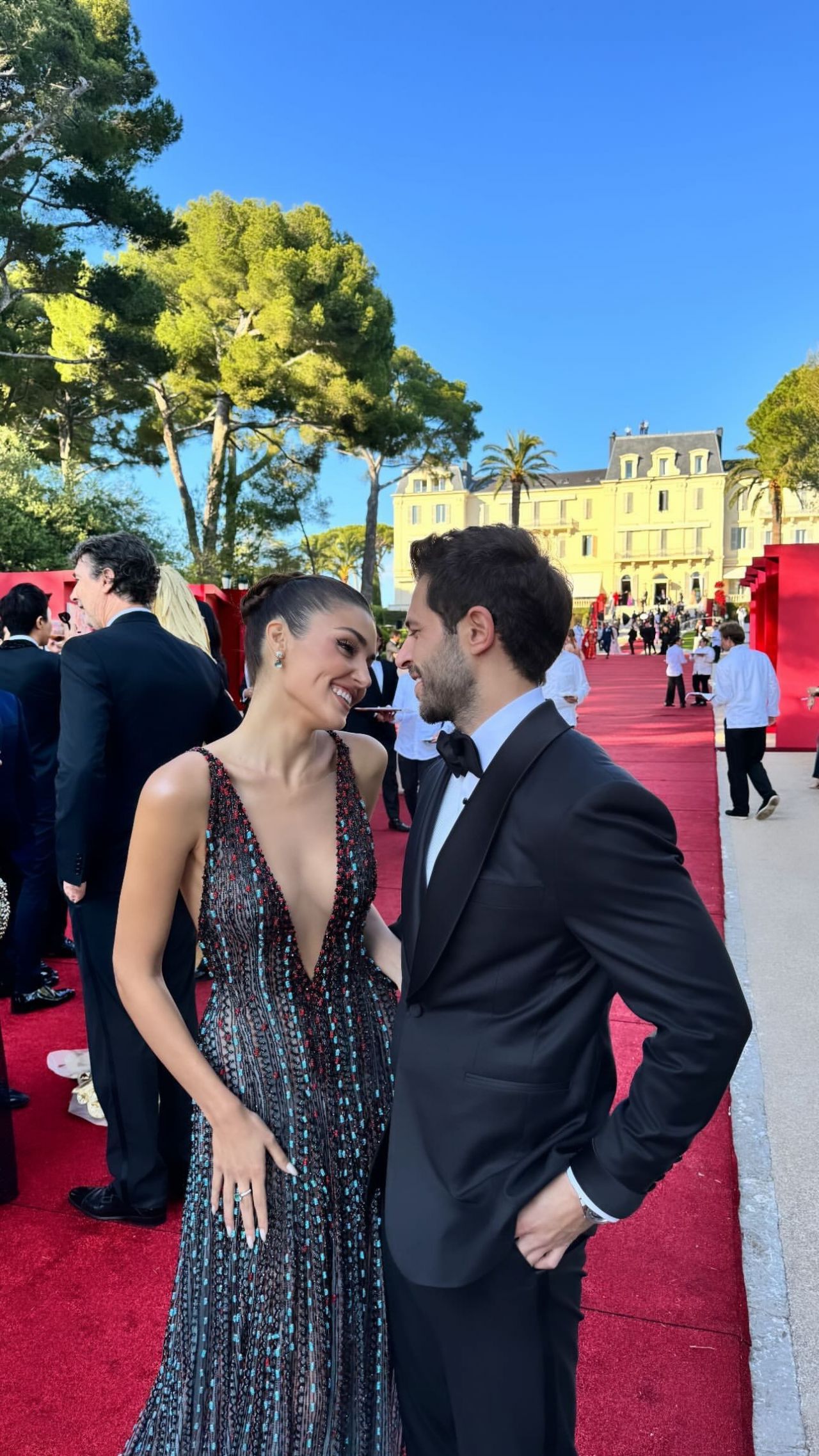 Cannes aşıkları! Melisa Aslı Pamuk ile Yusuf Yazıcı evlendikten sonra ilk kez görüntülendi 7