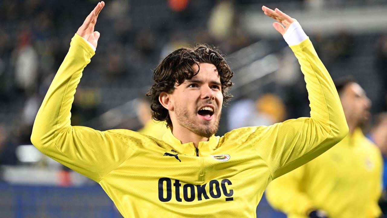 İngilizler duyurdu: Ferdi Kadıoğlu için Fenerbahçe'ye 22 milyon euroluk teklif! Premier Lig ekibi resmen devreye girdi 1