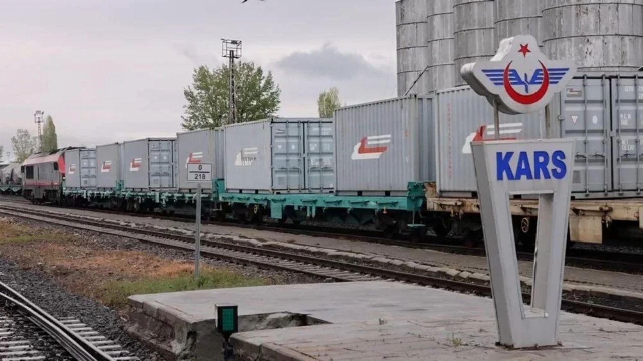 Bakü-Tiflis-Kars Demiryolu Hattı yeniden açıldı 4